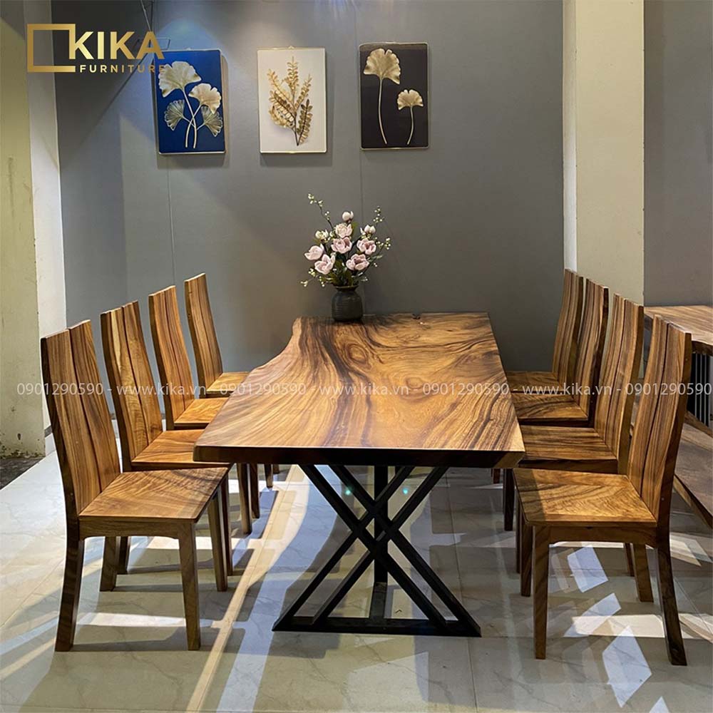 bàn ăn gỗ nguyên khối có thiết kế độc đáo dài 2m5 vừa 8 ghế