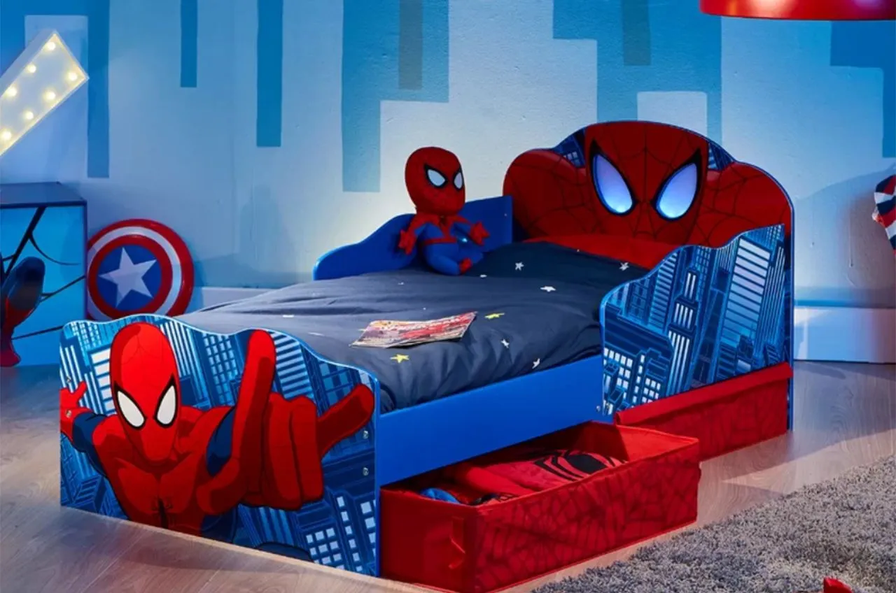Giường ngủ ô tô cute người nhện 