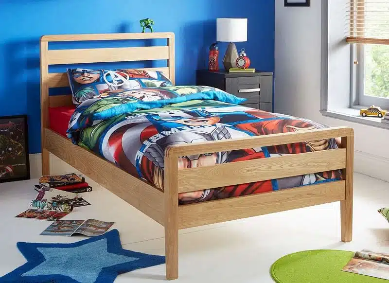 Giường trẻ em bằng gỗ nệm siêu nhân 