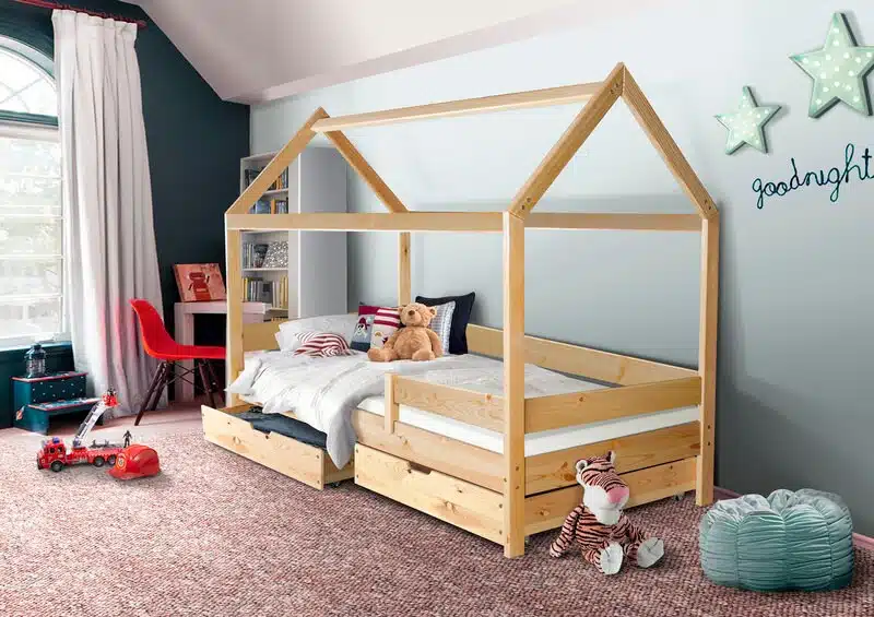 Giường ngủ trẻ em bằng gỗ mới lạ 