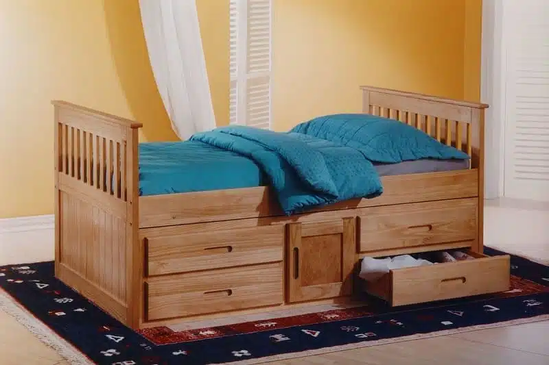 Giường ngủ trẻ em bằng gỗ tự nhiên 